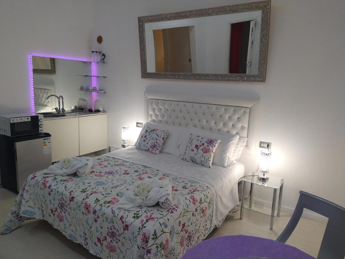 Bb La Bella Addormentata E Il Principe Calaf Bed & Breakfast Lucca Exterior photo