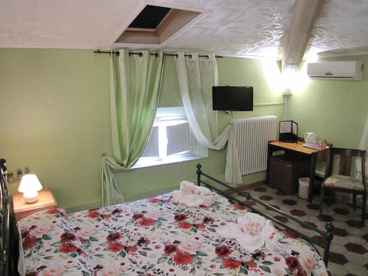Bb La Bella Addormentata E Il Principe Calaf Bed & Breakfast Lucca Exterior photo
