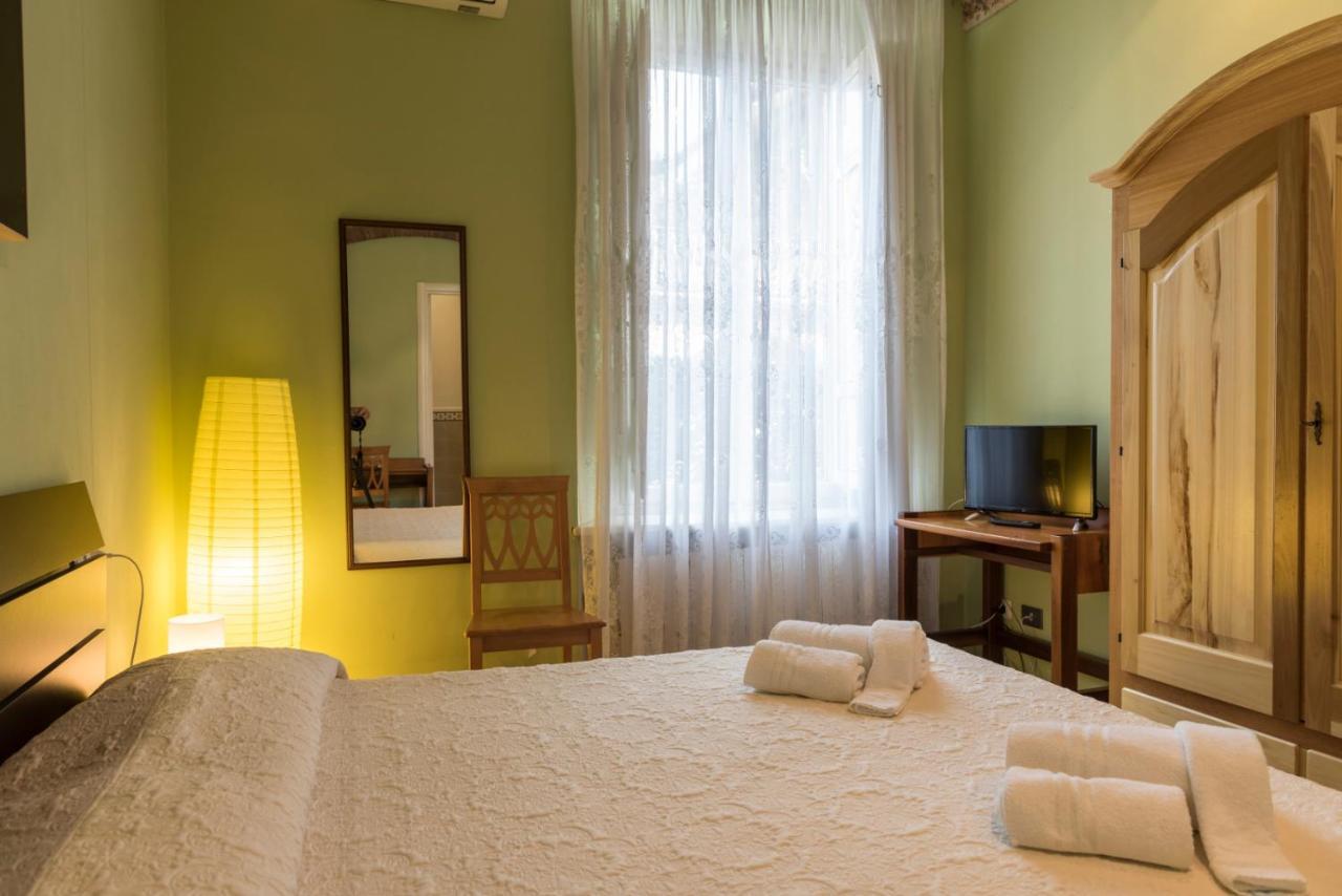 Bb La Bella Addormentata E Il Principe Calaf Bed & Breakfast Lucca Exterior photo