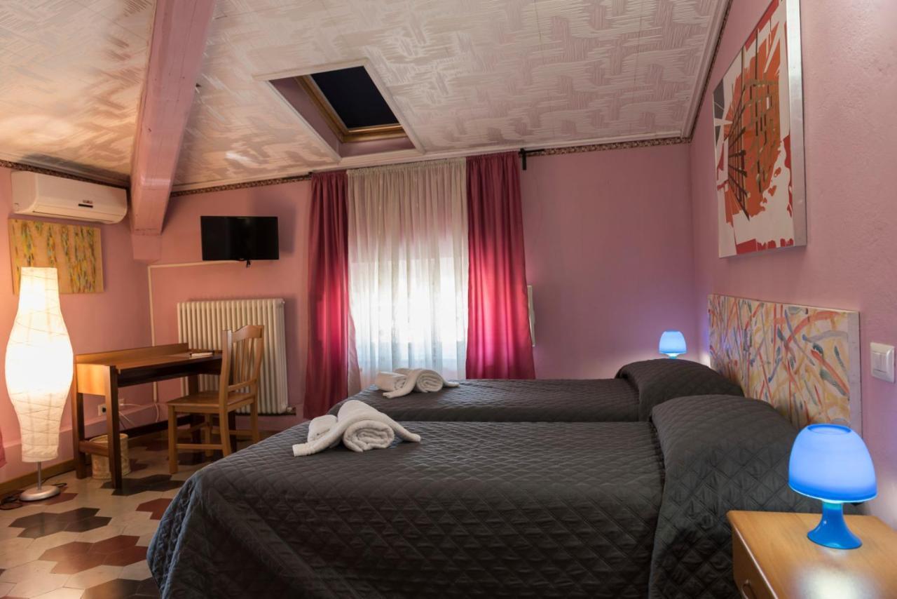 Bb La Bella Addormentata E Il Principe Calaf Bed & Breakfast Lucca Exterior photo